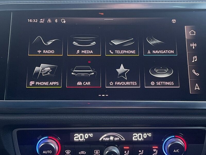 More views of Audi Q3