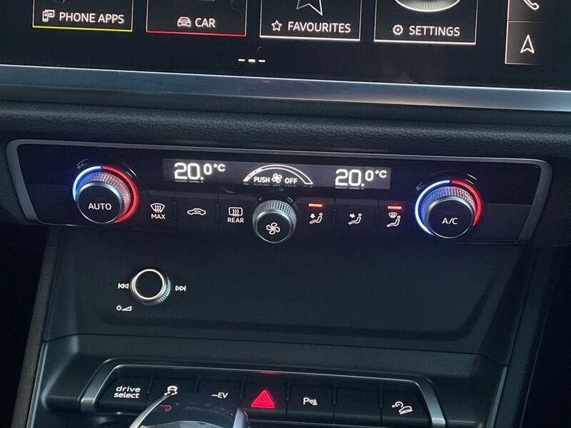 More views of Audi Q3