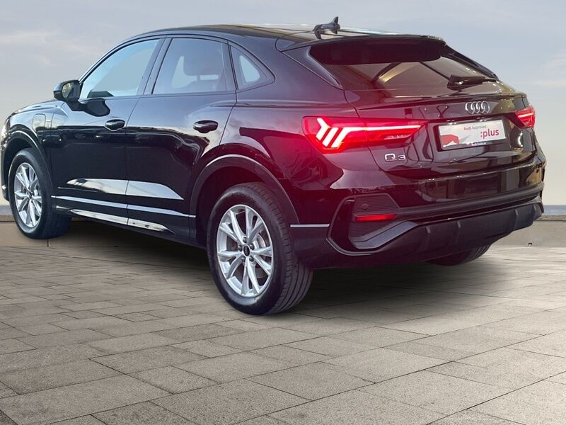 More views of Audi Q3