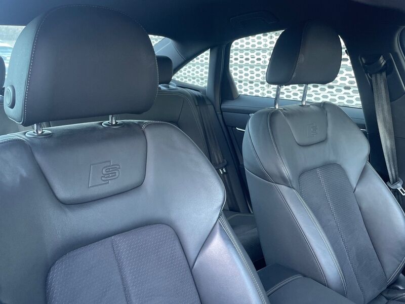 More views of Audi A6