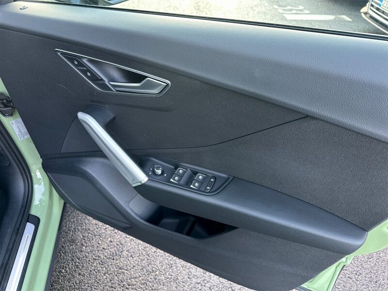 More views of Audi Q2