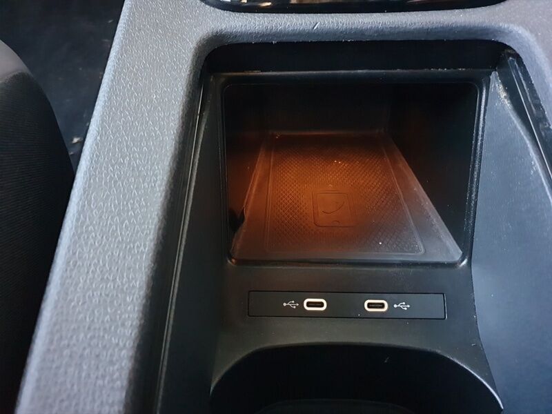 More views of Volkswagen ID.4