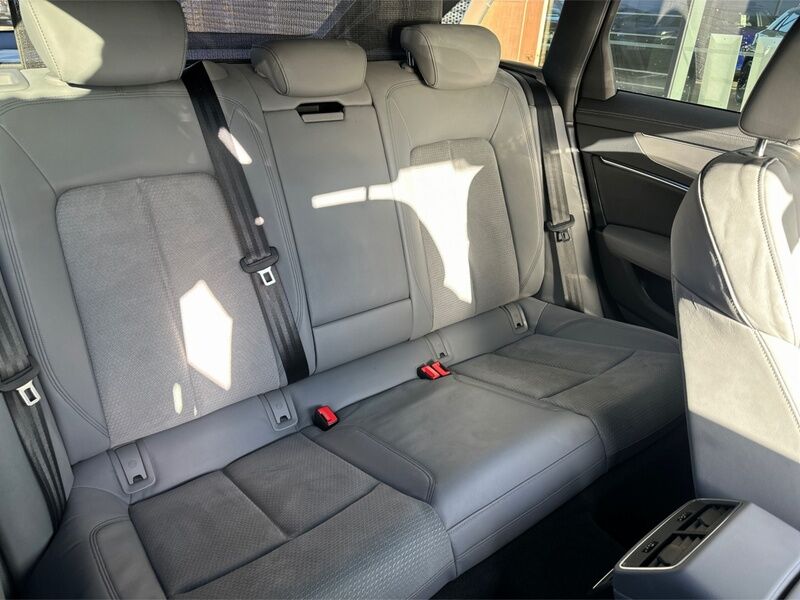 More views of Audi A6