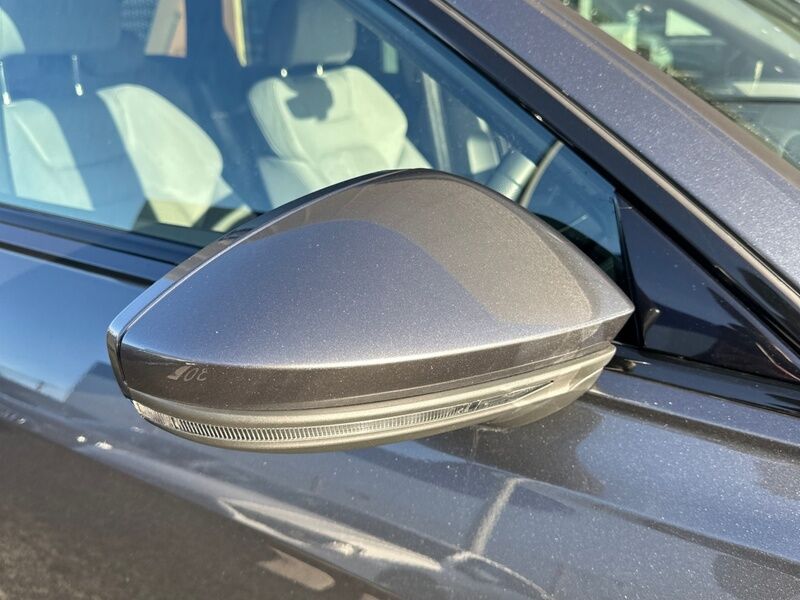 More views of Audi A6