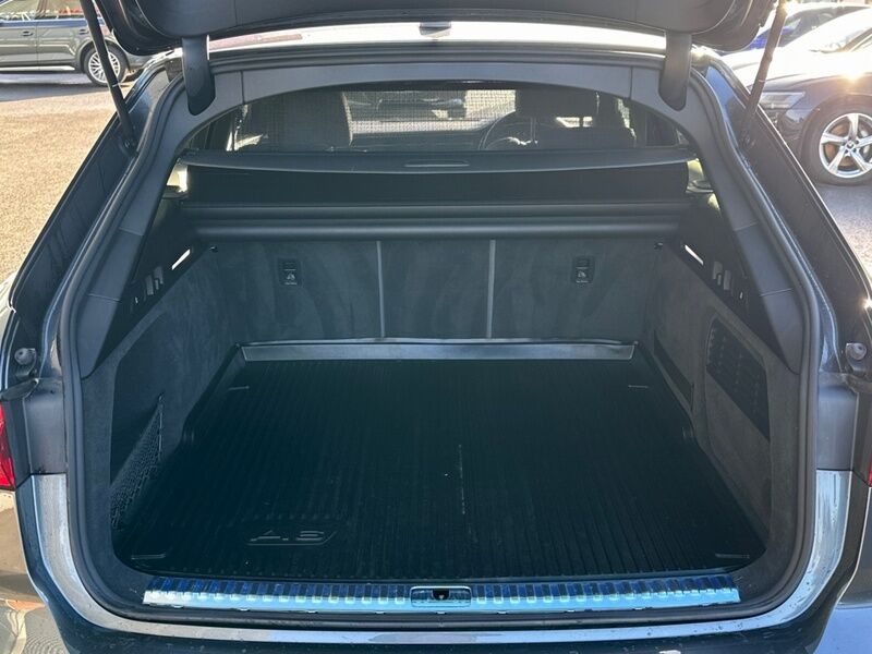 More views of Audi A6