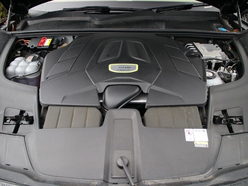 More views of Porsche Cayenne