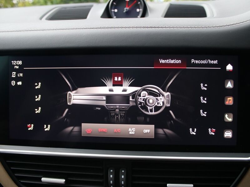 More views of Porsche Cayenne