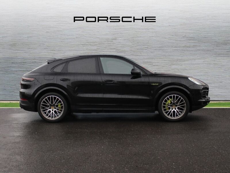 More views of Porsche Cayenne