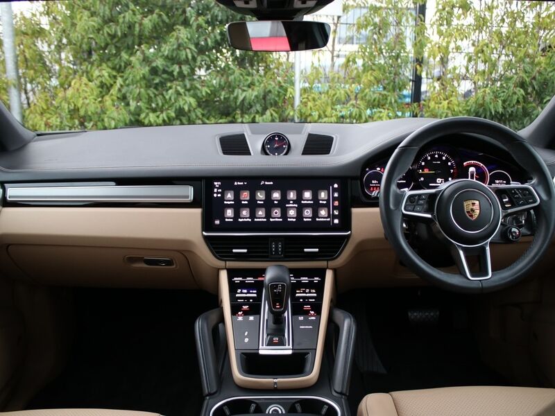 More views of Porsche Cayenne