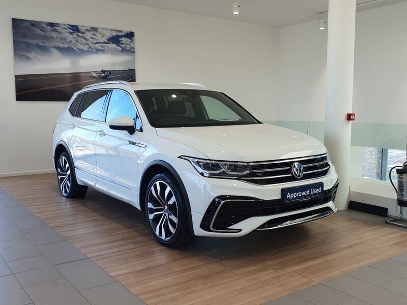 More views of Volkswagen Tiguan Allspace