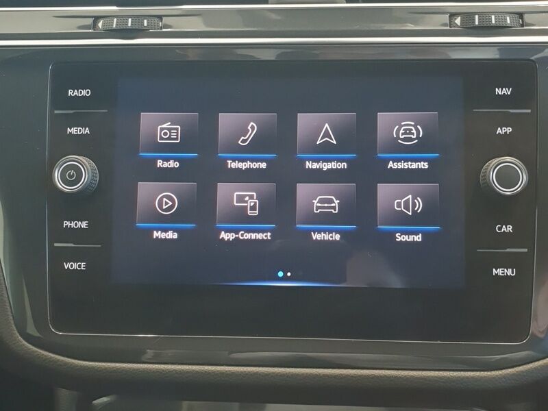 More views of Volkswagen Tiguan Allspace