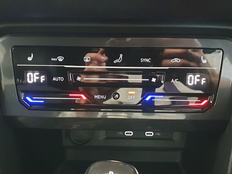 More views of Volkswagen Tiguan Allspace