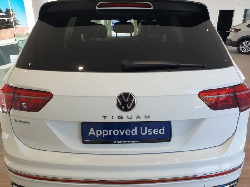 More views of Volkswagen Tiguan Allspace