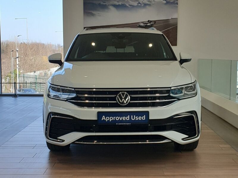 More views of Volkswagen Tiguan Allspace