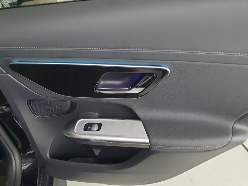 More views of Mercedes-Benz 300