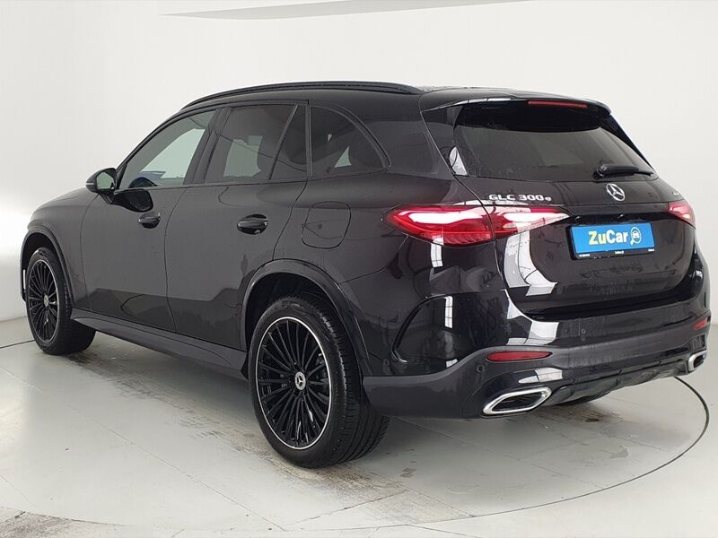 More views of Mercedes-Benz 300