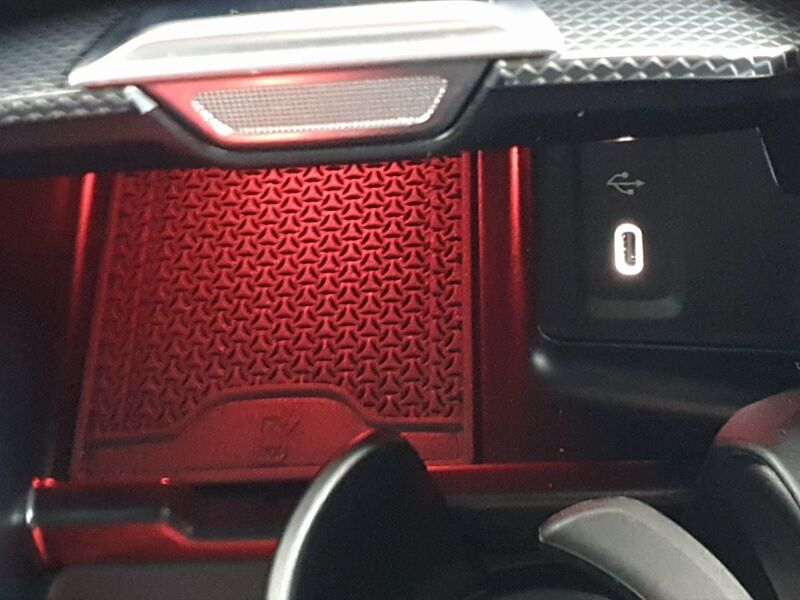 More views of Mercedes-Benz 300