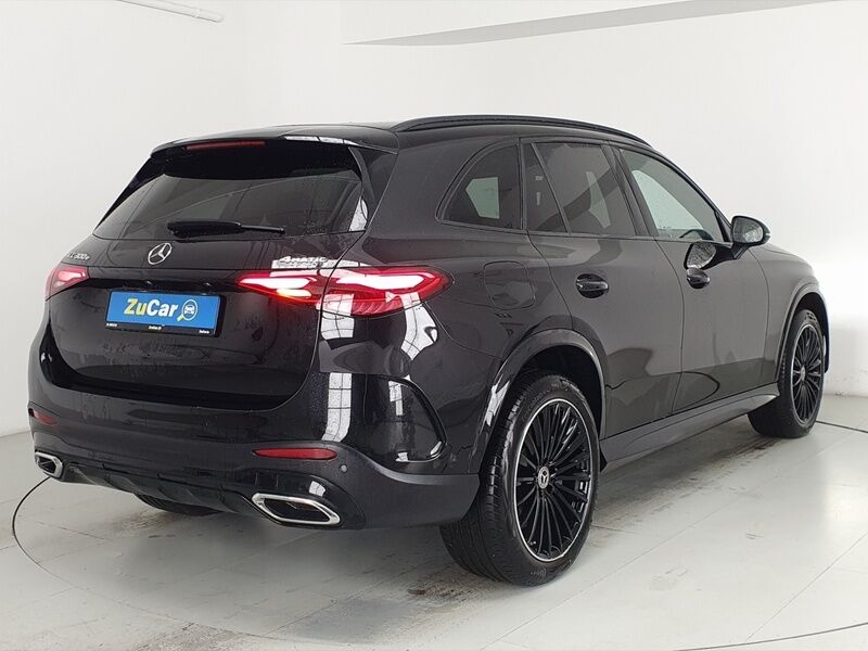 More views of Mercedes-Benz 300