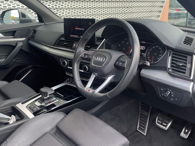 More views of Audi Q5