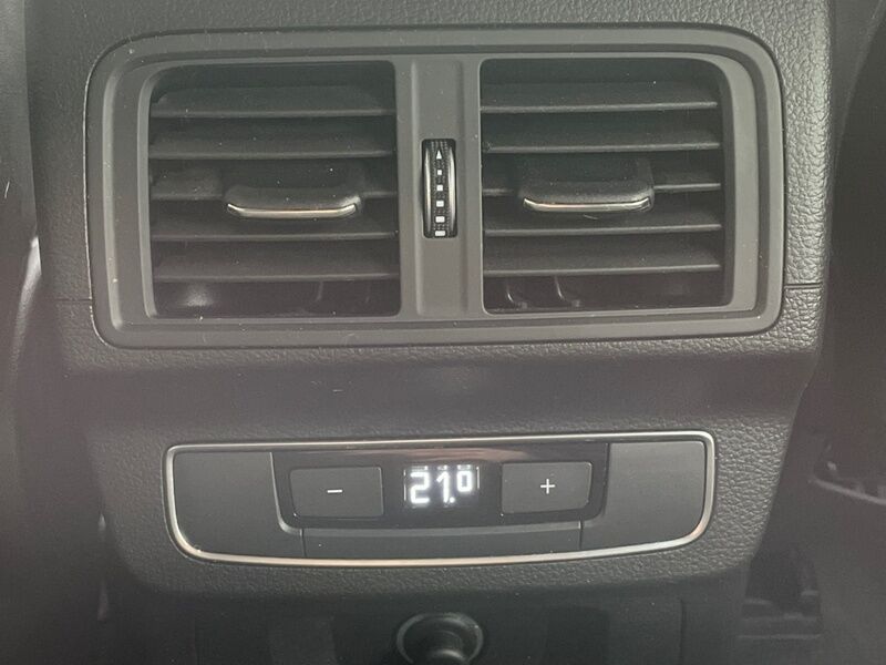 More views of Audi Q5