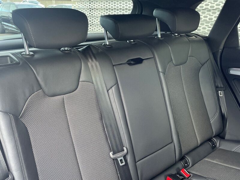 More views of Audi Q5