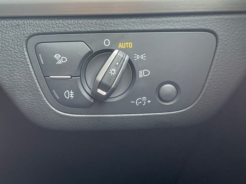 More views of Audi Q5