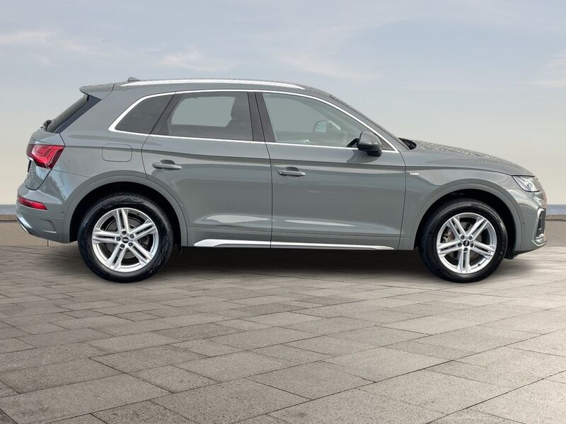 More views of Audi Q5