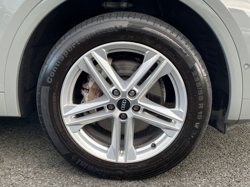 More views of Audi Q5