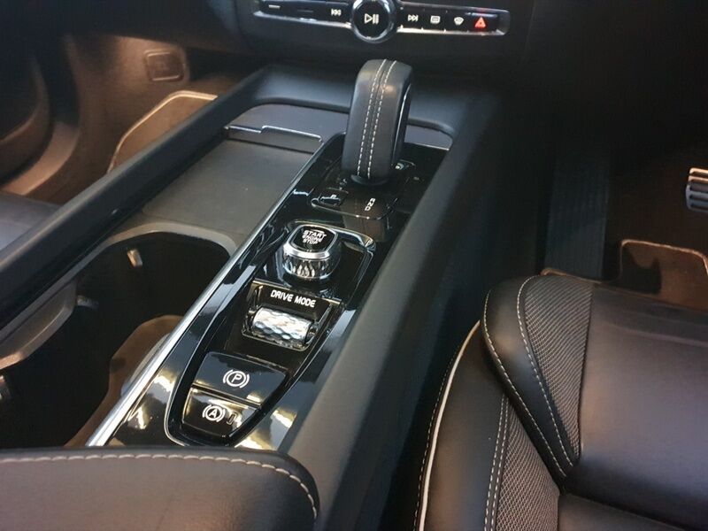 More views of Volvo XC60