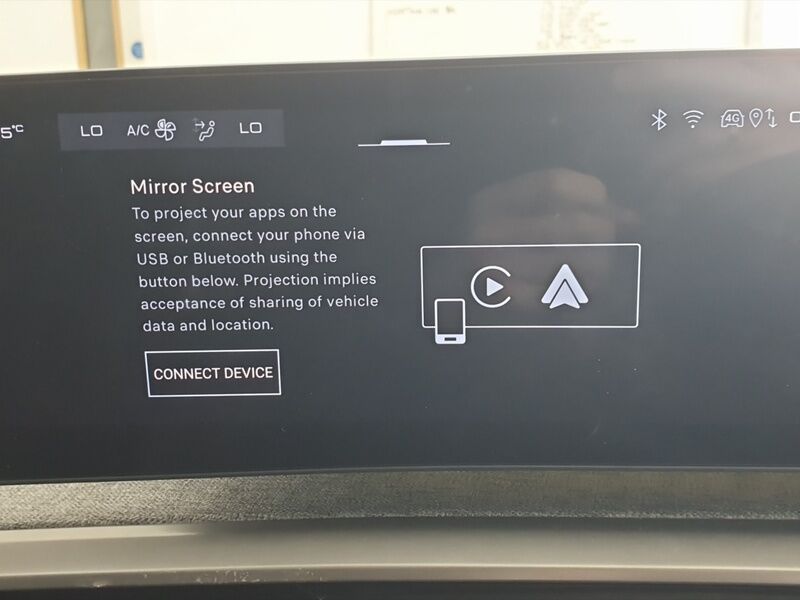 More views of Peugeot 3008