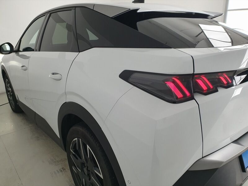 More views of Peugeot 3008