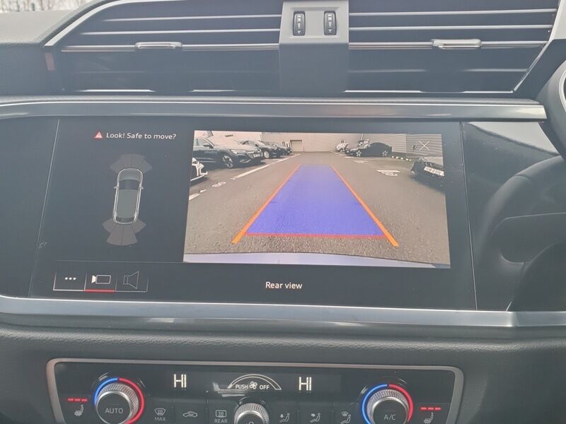 More views of Audi Q3