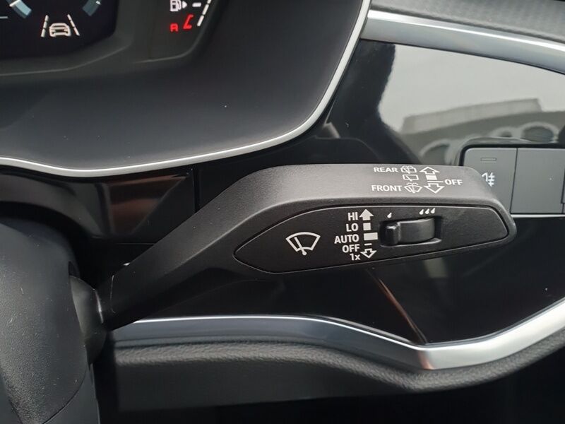 More views of Audi Q3