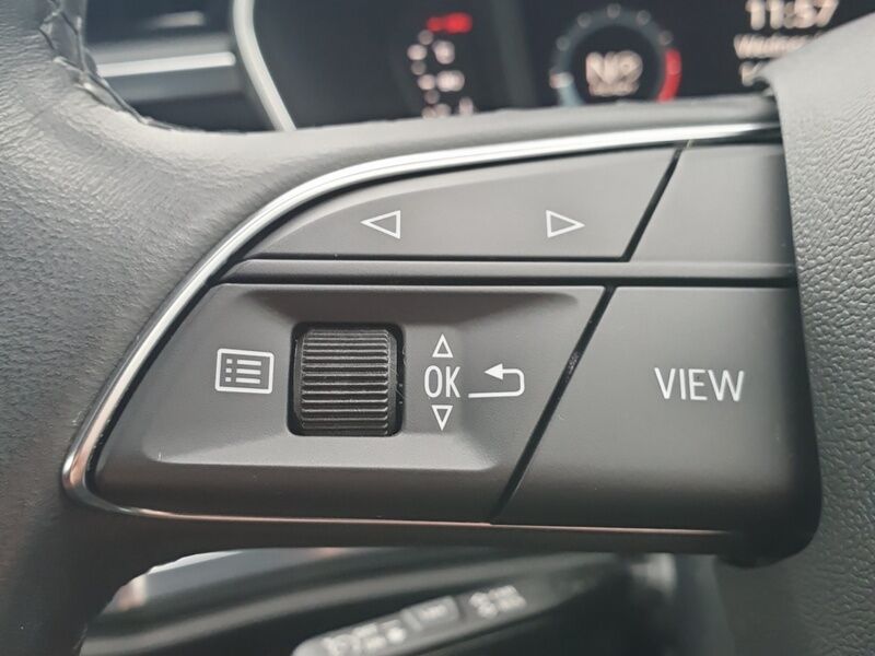 More views of Audi Q3