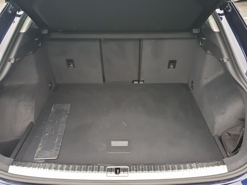 More views of Audi Q3