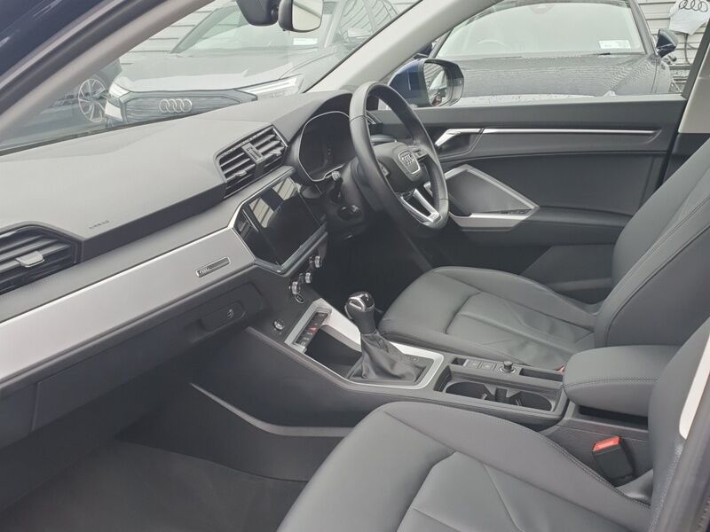 More views of Audi Q3