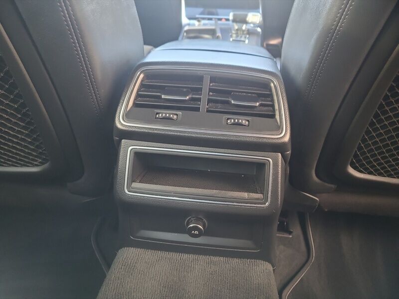 More views of Audi A6