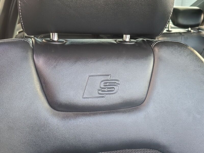 More views of Audi A6