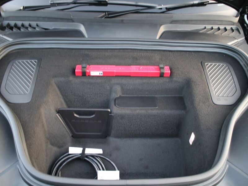 More views of Porsche Macan