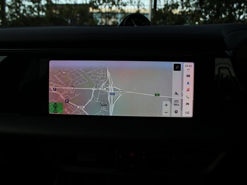 More views of Porsche Macan