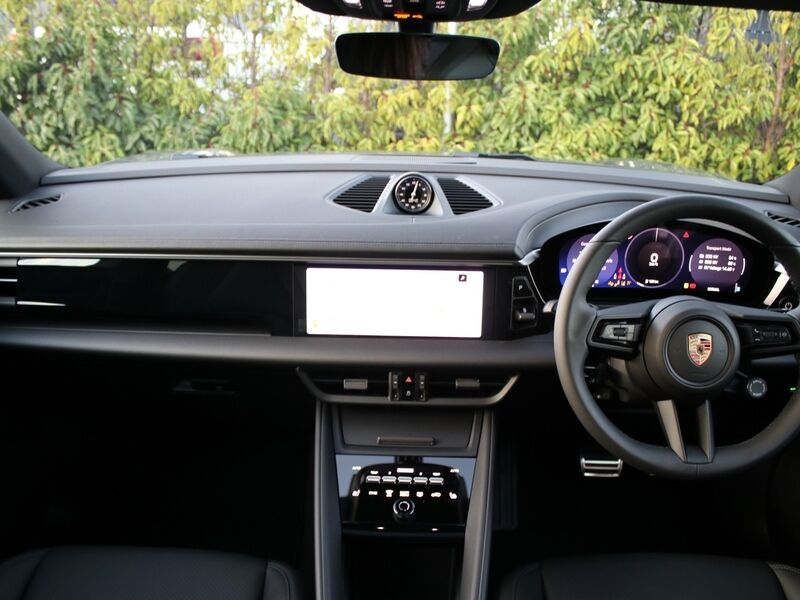 More views of Porsche Macan