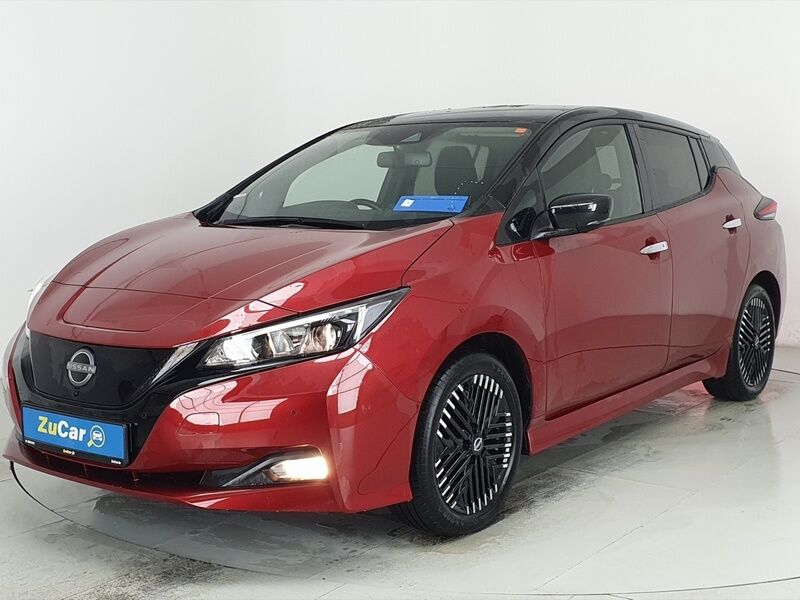 More views of Nissan Leaf