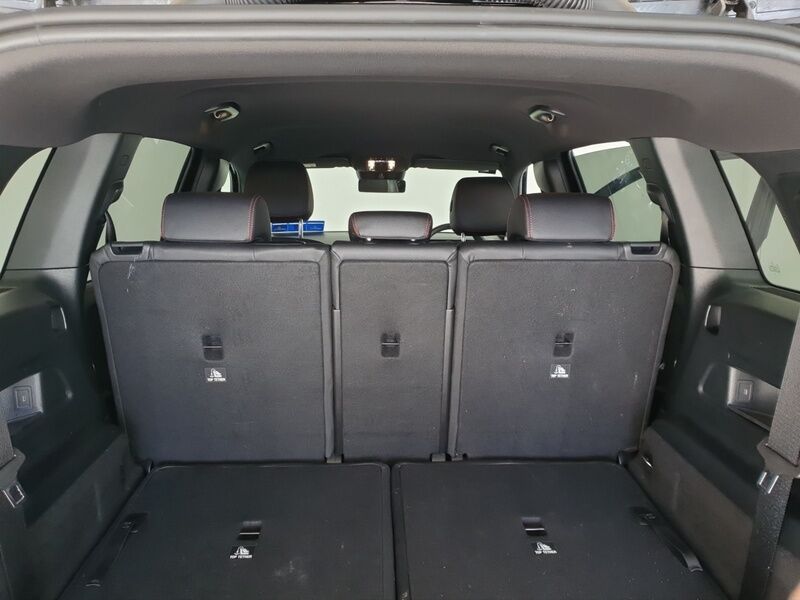 More views of Mercedes-Benz GLB