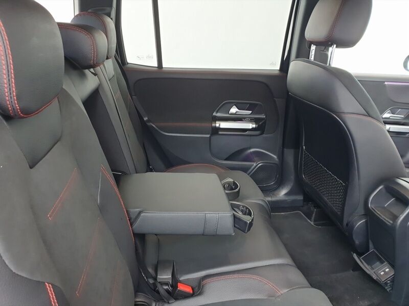 More views of Mercedes-Benz GLB