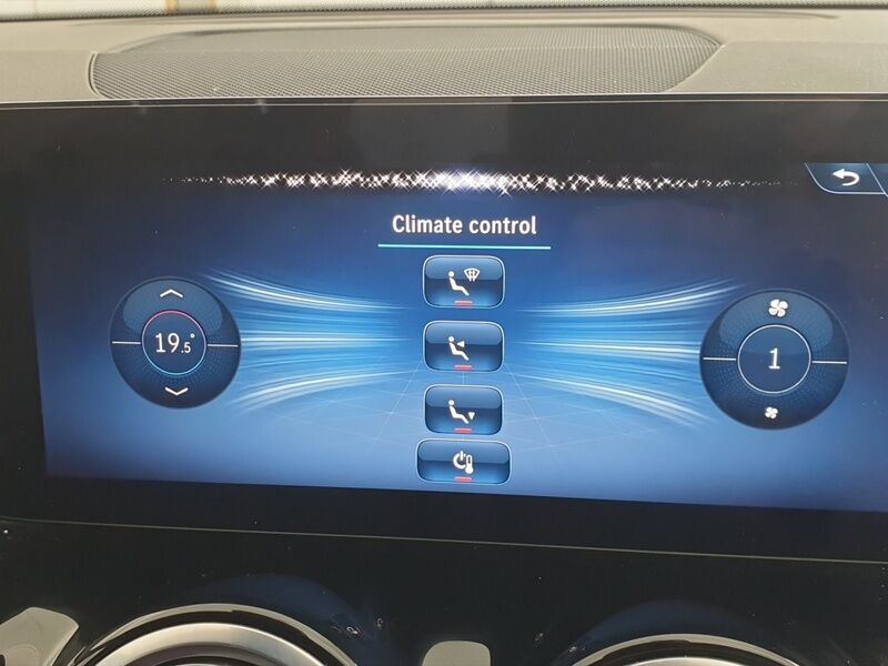 More views of Mercedes-Benz GLB