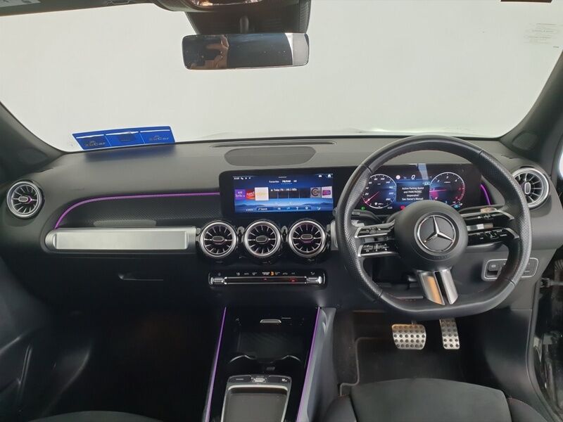 More views of Mercedes-Benz GLB