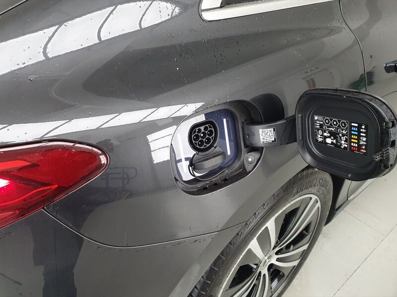 More views of Mercedes-Benz EQE