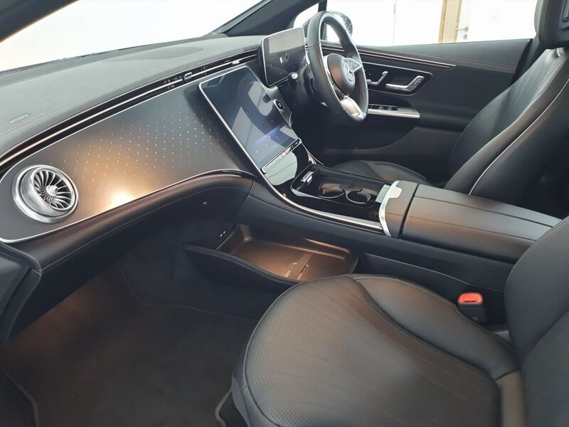 More views of Mercedes-Benz EQE