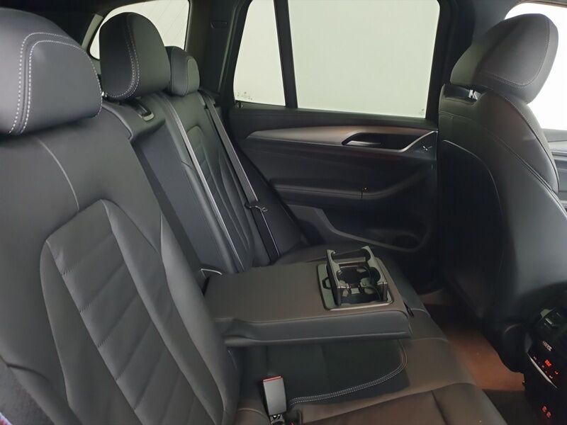 More views of BMW X3