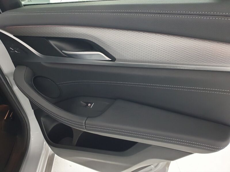 More views of BMW X3